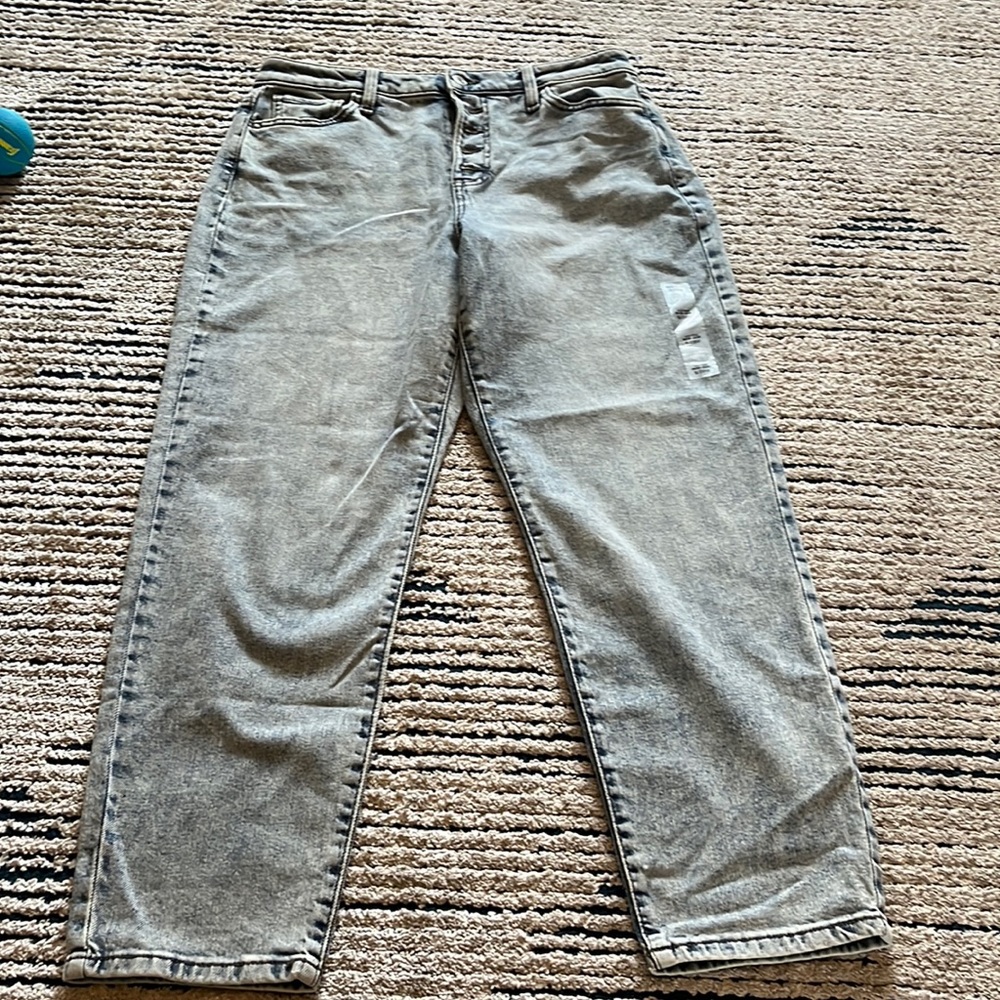 High waisted mom jeans new with tag